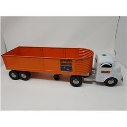 STRUCTO WHITE CAB GRAIN HAULER