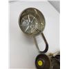 Image 4 : TWO KITCHEN SIFTERS AND MEASURING CUPS