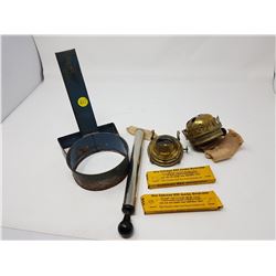 LAMP BRACKET, 2 BURNERS AND 2 COLEMAN JUMBO GENERATORS