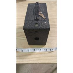 BOX CAMERA (NO. 2 CARTRIDGE HAWK-EYE MODEL C)