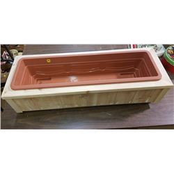 PLANTER (10.5" X 30" X 8")