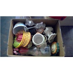 LOT OF ASSORTED VASES, DÉCOR, ETC.