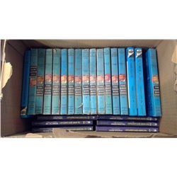 LOT OF HARDY BOYS BOOKS
