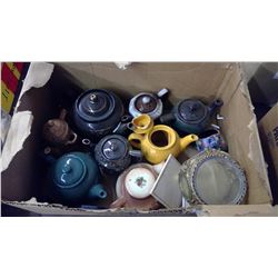 LOT OF ASSORTED TEAPOTS