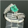 Image 6 : 14k White Gold 1.20 ctw Colombian Emerald & Pave Diamond Bypass Cocktail Ring