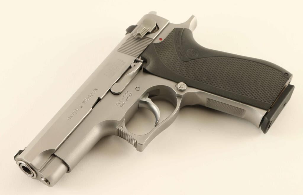 Smith & Wesson 3906 9mm SN: TCL4846