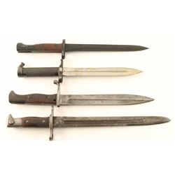 Lot of 4 Bayonets