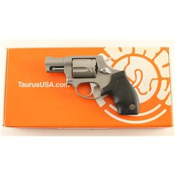 Taurus Model 905 9mm SN: HS17640