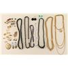 Image 1 : Mixed Lot of Costume Jewelry