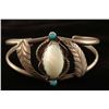 Image 1 : Navajo Mother of Pearl Cuff