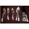 Image 1 : Community Silverplate Service for 8