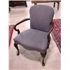 Image 1 : QUEEN ANNE STYLE UPHOLSTERED ARM CHAIR