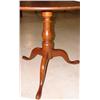 Image 3 : CHERRY QUEEN ANNE STYLE LAMP TABLE