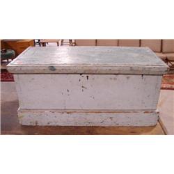 PRIMITIVE DOVETAILED TOOL CHEST