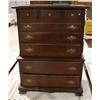Image 4 : FOUR PIECE MAHOGANY BEDROOM SUITE