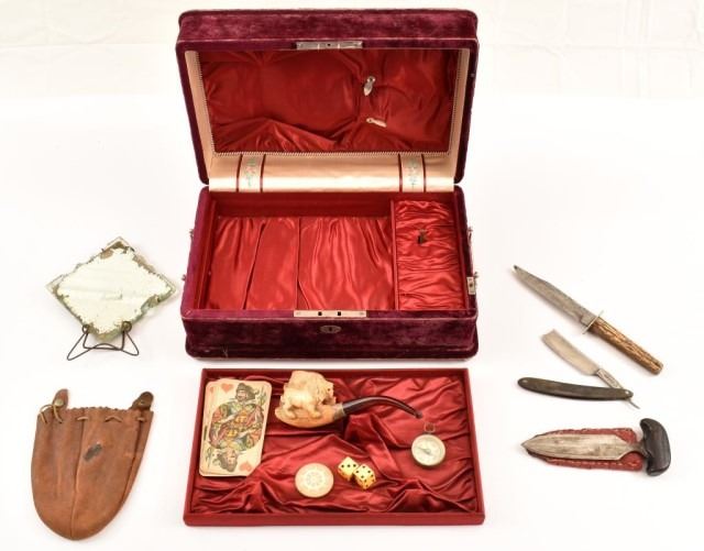 Parlor Box with Pipe Razor Knive & Push Dagger