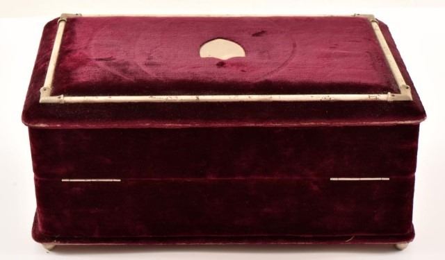 Parlor Box with Pipe Razor Knive & Push Dagger