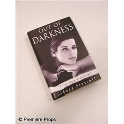 Scream 4  Sidney Prescott (Neve Campbell) screen used 'Out of Darkness' Book Movie Props
