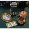 Image 1 : GROUP OF FIVE WEDGWOOD ITEMS 