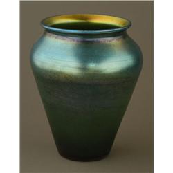 QUEZAL BLUE ART GLASS VASE 
