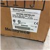 Image 2 : Honeywell DC2500-C0-0000-200-00000-E0-0 Controller