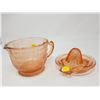 Image 1 : PINK JUICER AND MEASURING CUP (REPRODUCTION)