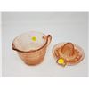 Image 4 : PINK JUICER AND MEASURING CUP (REPRODUCTION)
