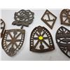 Image 3 : LOT OF 8 TRIVETS