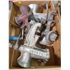 Image 1 : LOT OF VINTAGE MEAT GRINDERS