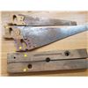 Image 1 : LOT OF 2 LEVELS AND 3 HAND SAWS