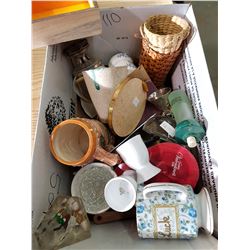 LOT OF ASSORTED COLLECTIBLES