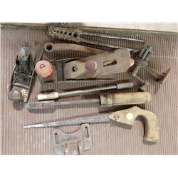 LOT OF VINTAGE TOOLS