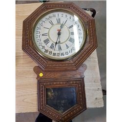 31 DAY REGULATOR CLOCK