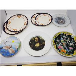 LOT OF 8 DECORATIVE PLATES