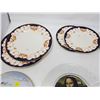 Image 3 : LOT OF 8 DECORATIVE PLATES