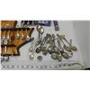 Image 6 : LOT OF SPOONS WITH DISPLAY RACK (SOME ROYALTY SPOONS)