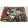 Image 1 : LARGE LOT OF ASSORTED KEY CHAINS