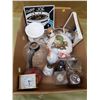 Image 1 : LOT OF ASSORTED ITEMS (PERFUME LANTERN, LIGHTER, DOG FIGURINE, ETC.)