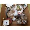 Image 3 : LOT OF ASSORTED ITEMS (PERFUME LANTERN, LIGHTER, DOG FIGURINE, ETC.)