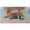 Image 1 : LOT OF VINTAGE CAMERAS
