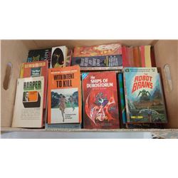 LOT OF PAPERBACK BOOKS