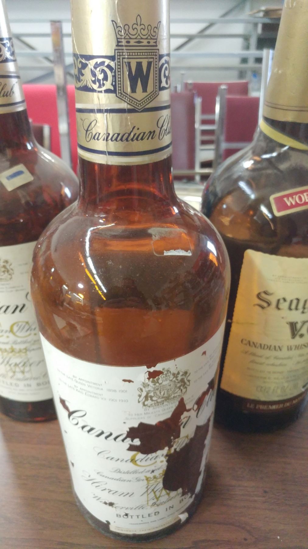 Texas Mickey Rye THREE TEXAS MICKEY BOTTLES - Schmalz Auctions