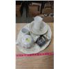 Image 1 : LOT OF ASSORTED ITEMS-TURKEY PLATTER, TEAPOT, CUPS, ETC.