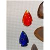 Image 5 : LOT OF DECORATIVE & SHARP STONES (2 SHARP STONES ARE GLASS)