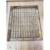 Image 1 : Cast grate