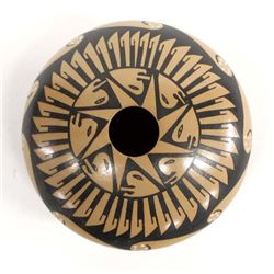 Mata Ortiz Polychrome Seed Jar by Rosy Mora