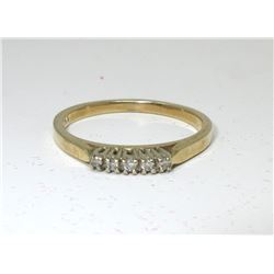 10 KT Yellow Gold Diamond Band Ring - 2.6 Grams