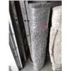 Image 1 : 5 Foot x 7 Foot Grey Shag Carpet