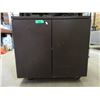 Image 1 : 2 Door Cabinet - 25" x 29" x 27" tall