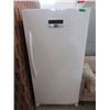 Image 1 : Upright Frigidaire Gallery Freezer